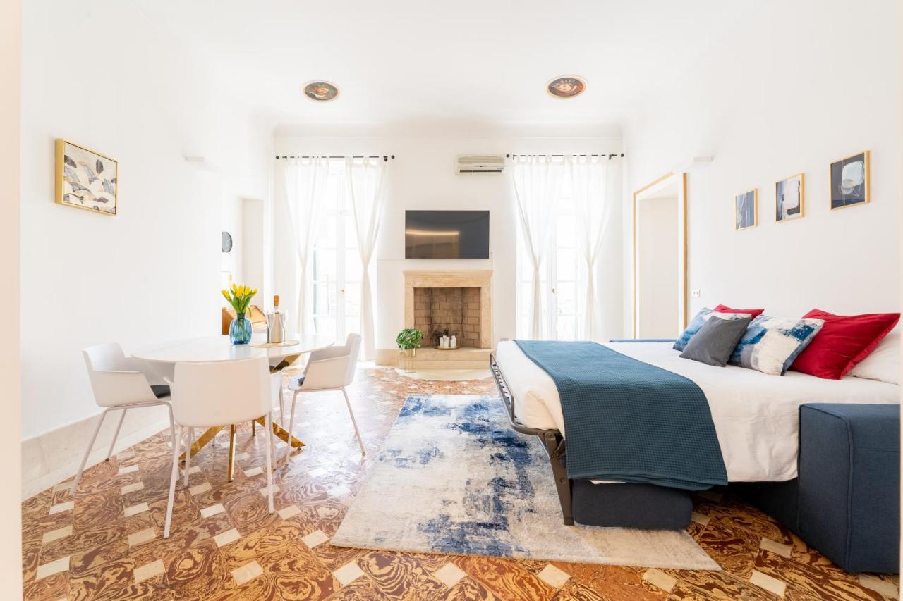 Corso Cavour Luxury Apartment Verona Buitenkant foto