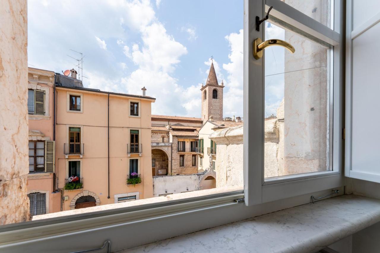 Corso Cavour Luxury Apartment Verona Buitenkant foto