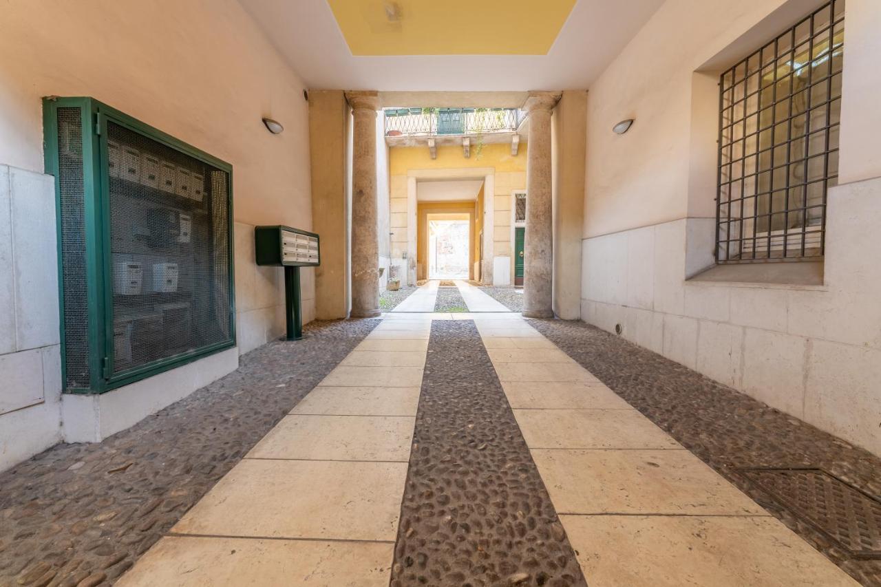 Corso Cavour Luxury Apartment Verona Buitenkant foto
