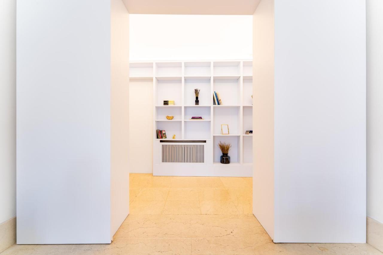 Corso Cavour Luxury Apartment Verona Buitenkant foto