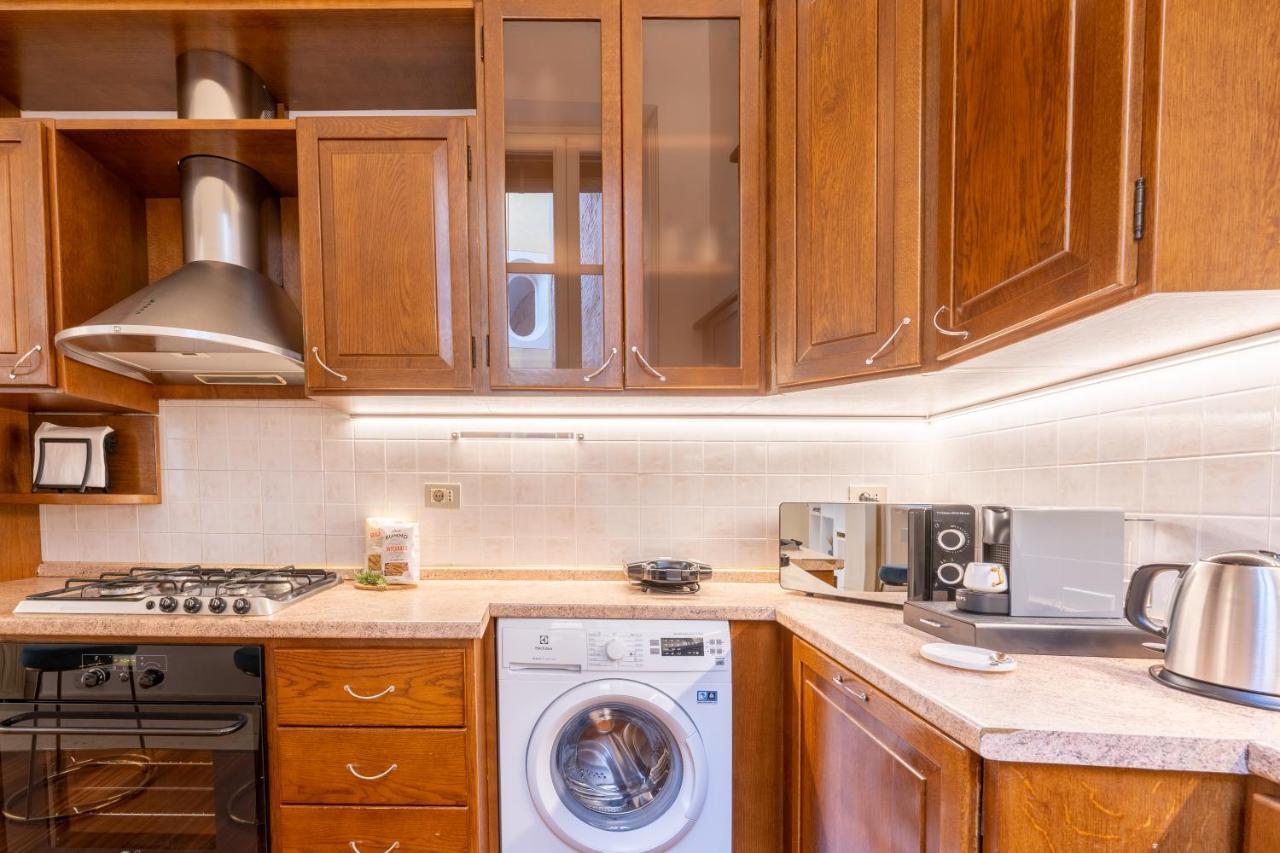 Corso Cavour Luxury Apartment Verona Buitenkant foto