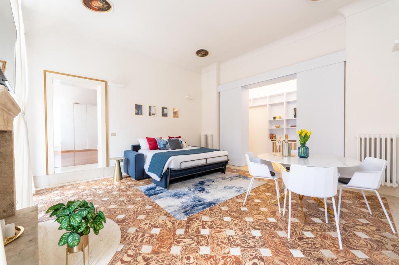 Corso Cavour Luxury Apartment Verona Buitenkant foto
